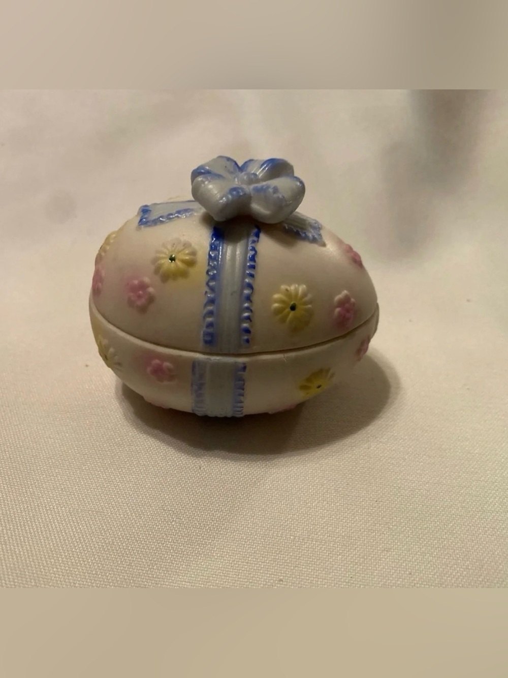 Lefton Decorated Spring Easter Egg Trinket Box Delicate Flowers & Bow